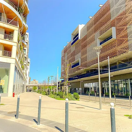 Nouveau L'authentique Duplex Proche Gare Apartment *